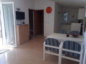 Apartments with parking space Zavala, Hvar - 8912