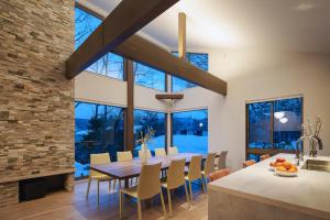 Silver Maple Chalet by Hakuba White Fox Company