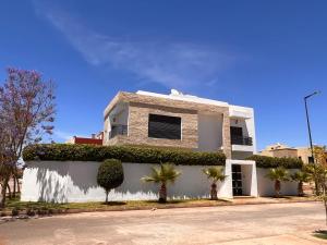 Villa DAAB OURIDA piscine chauffée Salle de sport