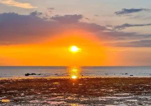 RedDoorz at St Anthony Beach Resort