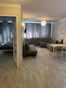 Coser Apartamenty Metro ONZ