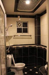 Crown Imperial Court Apartment (Madam Ng)1