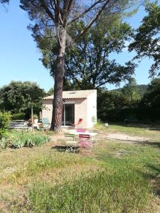 Maisons de vacances Charmant gite nature au pied du Luberon : photos des chambres