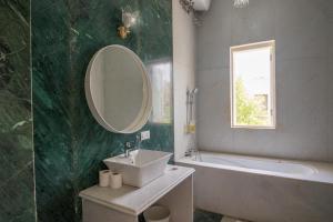 ama Stays and Trails Casa Kenzo, Kashid