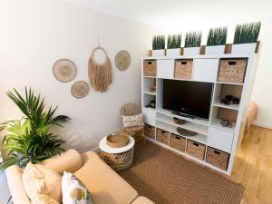 West End Studio Kelvingrove Park Museum - Pass the Keys