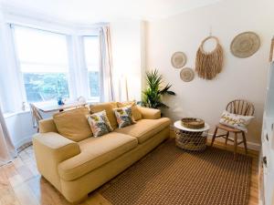 West End Studio Kelvingrove Park Museum - Pass the Keys