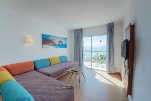 One-Bedroom Apartment with Sea View room in Aparthotel Ses Fotges