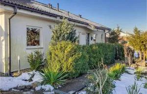 Beautiful Home In Zbychowo - Ustarbowo