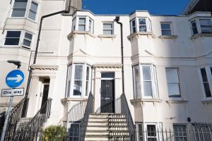 The i360 flat, penthouse, sea view, large private roof terrace, central Brighton 2 bedroom, up to 6 guests