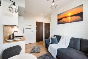 City Centre High Floor View Apartments by BookingHost