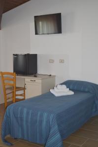 Single Room with Private Bathroom