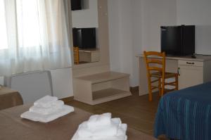 Quadruple Room with Private Bathroom