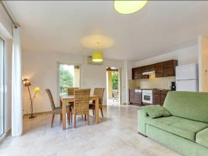 Pleasant apartment in Montauroux with terrace