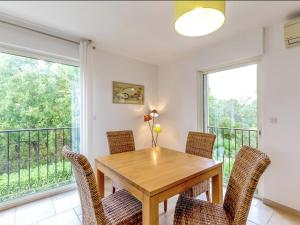 Pleasant apartment in Montauroux with terrace