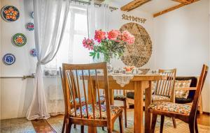 Beautiful Home In Ustronie Morskie With 3 Bedrooms And Wifi