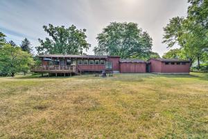Webster Home with Golf Simulator on 2 Acres!