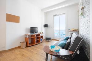 T2 VUE MER BALCON PLAGE CATALANS