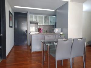 Puerta Alameda Suites México