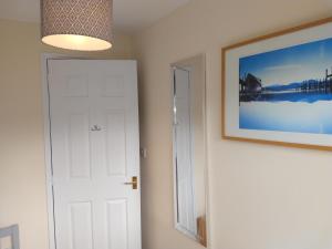 Sunningdale homely detached family,contractor 3 bed house with Parking