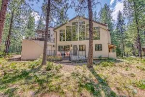 Pine Haven - McKenzie Bridge