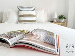 Maravillosas vistas a la bonita playa de Campello.