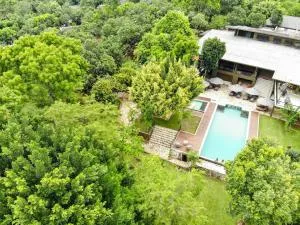 卡卢海德维乌达瓦拉维酒店 - 恩比利皮蒂耶