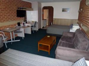 Colonial Motor Inn Bairnsdale Golden Chain Property