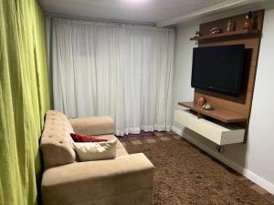 Linda Casa 3 qts prox JK Shopping