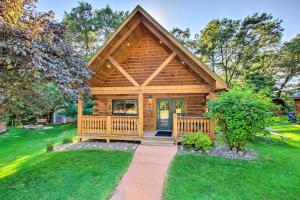 Pet-Friendly Warrens Cabin w Fire Pit!
