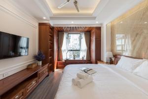 Woody House Boutique