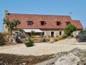 Maisons de vacances Longere renovee sur les hauteurs de Perros-Guirec : photos des chambres