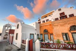 Aigialos Luxury Traditional Settlement Santorini Greece