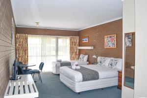 바루가 Barooga Country Inn Motel 4성급 호텔 스위트룸
