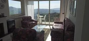 Benvenuti alla Red House dei Nebrodi - Bronte