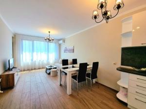 Shining Bright Apartment in Burgas