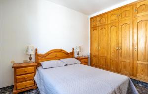 Beautiful Home In Abades With Wifi