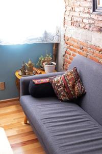 Unique & Comfy with AC near Mercado Medellin