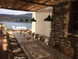 Isla Privada en Cadaqués de ensueño con 11 habitaciones dobles con baño privado y piscina - Cadaqués