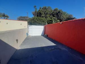 Casa até 13 pessoas, Praia de Gaivotas, Itanhaém, piscina,300MB WiFi, churrasqueira