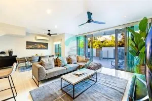 ZEN ARCTIC Luxury 2-Story T/House + Pool & Markets - Parap