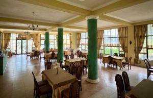 Montagna Hostel, Motel and Campsite