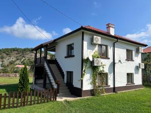 Къща Ралица