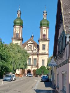 Appartements Gite de l'Abbatiale classe 3 etoiles au coeur de l'Alsace 1 a 6 personnes : photos des chambres