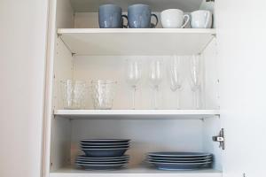 Wonderful World Apartment - stadtnah, Balkon, Parkplatz, E-Ladestation, Fitnessstudio