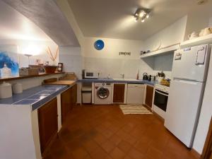 FERME DU MOULIN ROUX- 2 superbes appartements- 2cbres chacun- classe 3 etoiles, climatises : photos des chambres