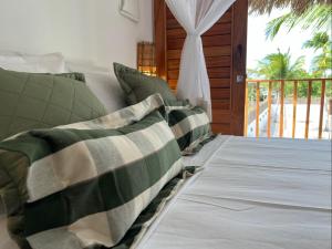 Vila Bless 4 bedroom Vila with pool, garden and beach tennis court