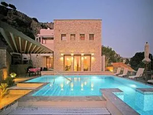 Villa CostaMare - enjoy lazy days on the private Pool-Jacuzzi - Pefki