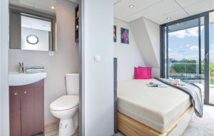 Beautiful Ship In Blotnik With Wifi