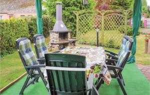 Cozy Home In Nowe Warpno With Wifi