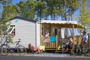 Campings Plaisirs Nature a La Pignade : photos des chambres